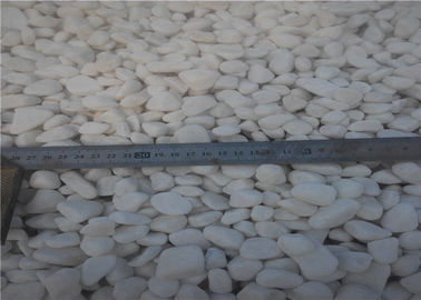 Китай Высокий отполированный камень камешка реки камня здания снега белый естественный поставщик