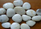 Естественные белые естественные каменные материалы, плитка камня камешка для конструкции вымощая дорогу поставщик